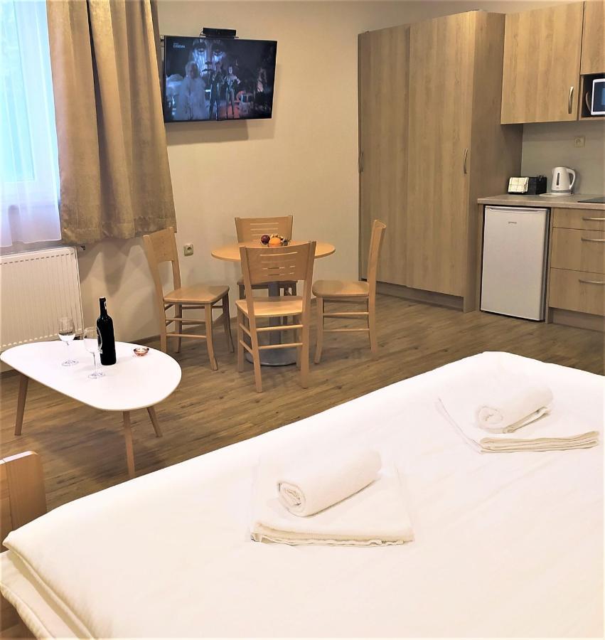 Penzion Adela Rožnov pod Radhoštěm Exterior foto