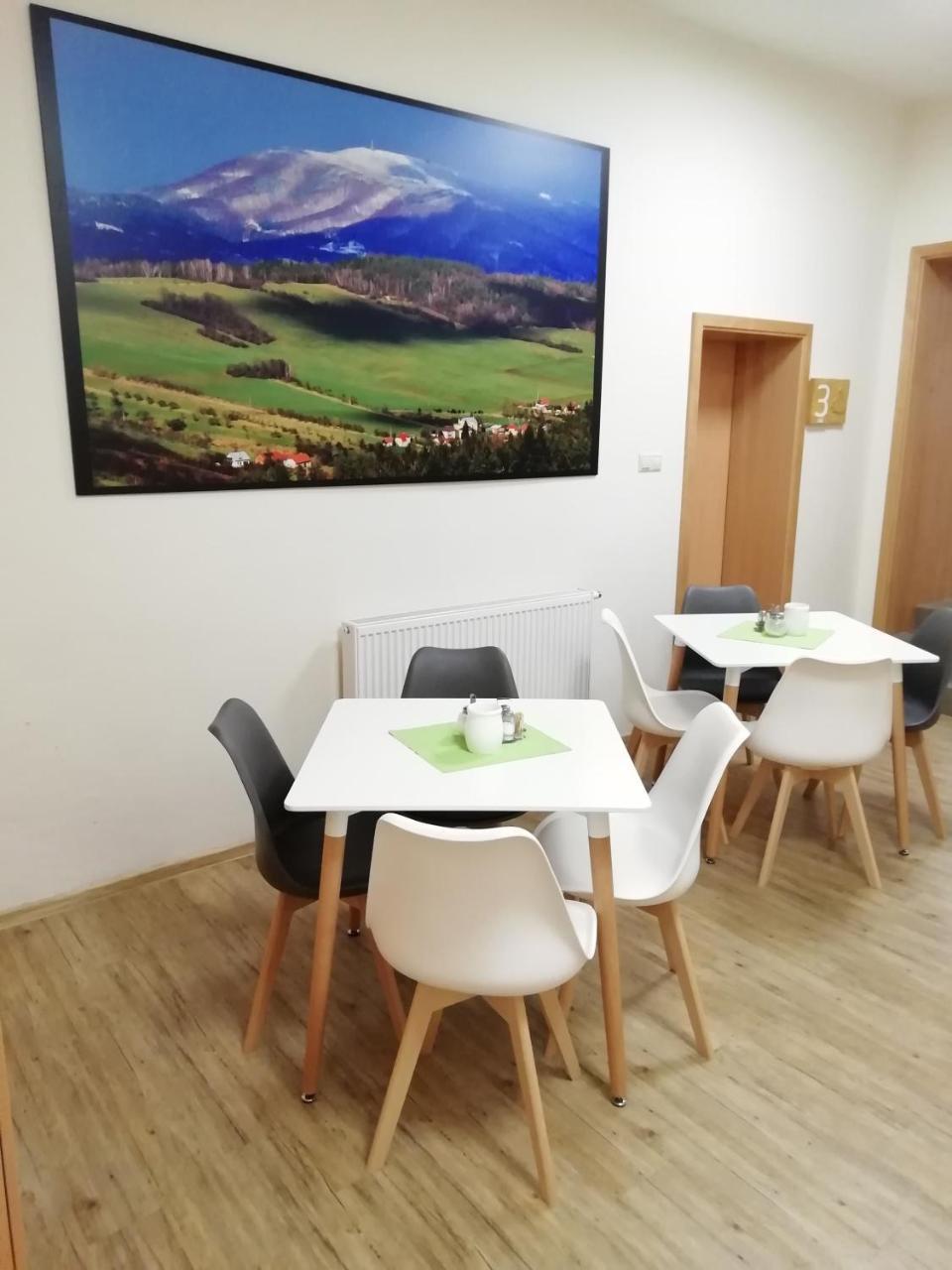 Penzion Adela Rožnov pod Radhoštěm Exterior foto