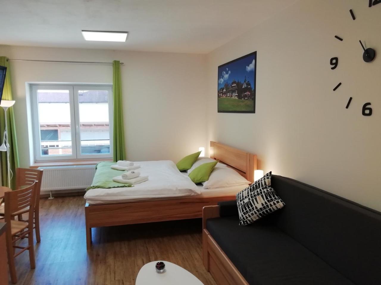 Penzion Adela Rožnov pod Radhoštěm Exterior foto
