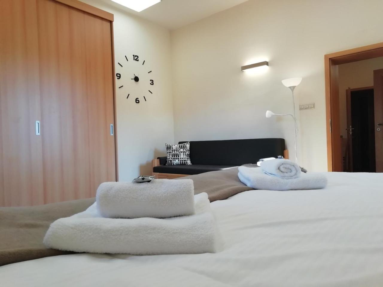 Penzion Adela Rožnov pod Radhoštěm Exterior foto
